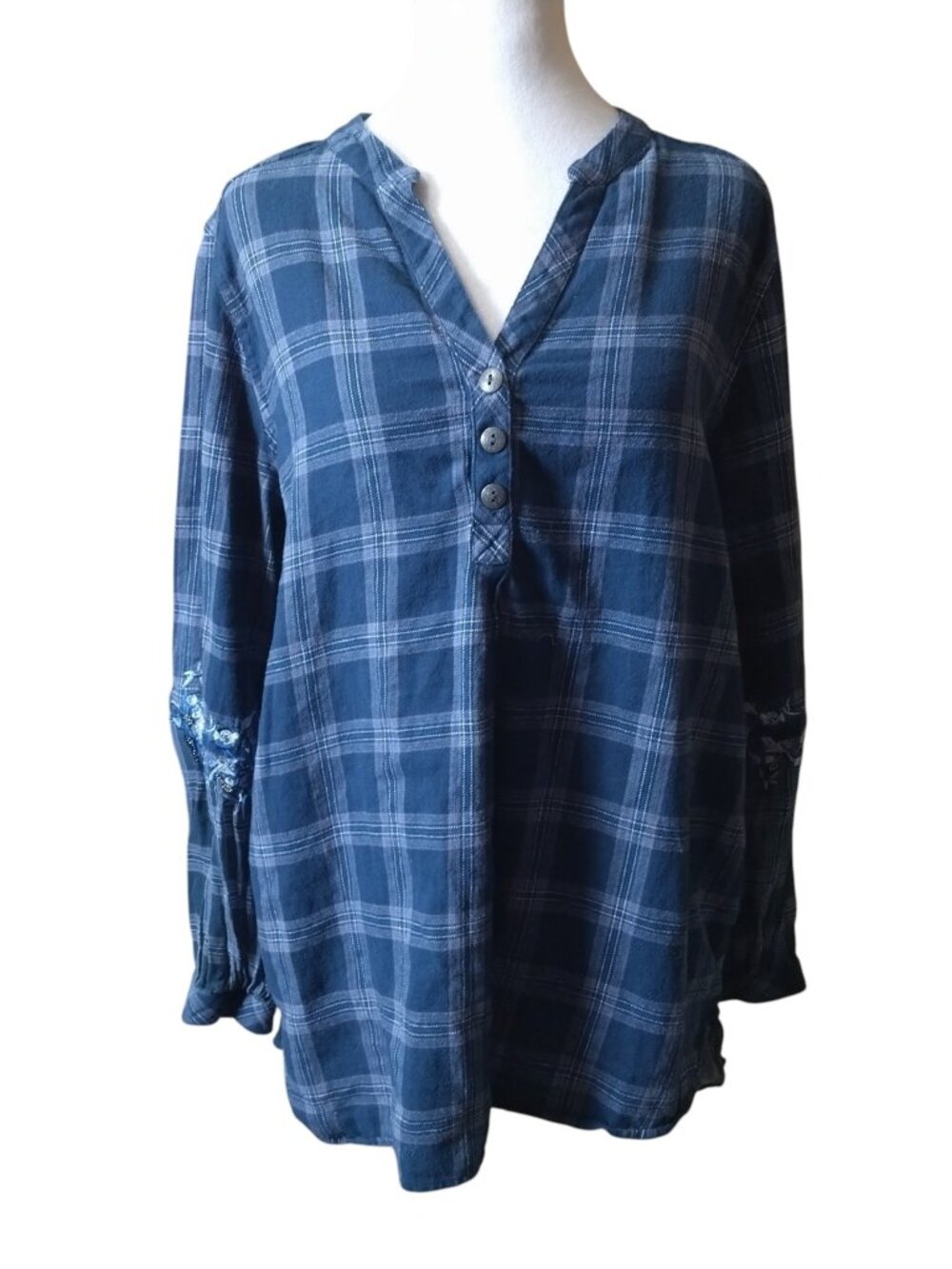 SOFT SURROUNDINGS Mediterranean Blue Paxton Plaid Embroidered Top Size Large